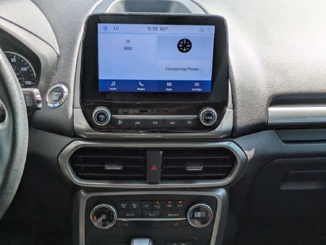 Used 2020 Shadow Black Ford SE image 12