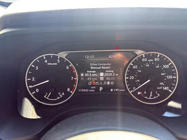 Used 2021 Gray Nissan SL image 22