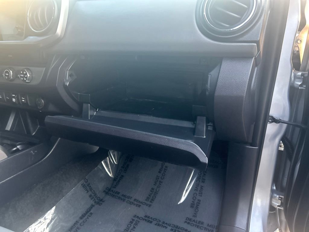 Used 2018 Silver Sky Metallic Toyota SR5 image 37