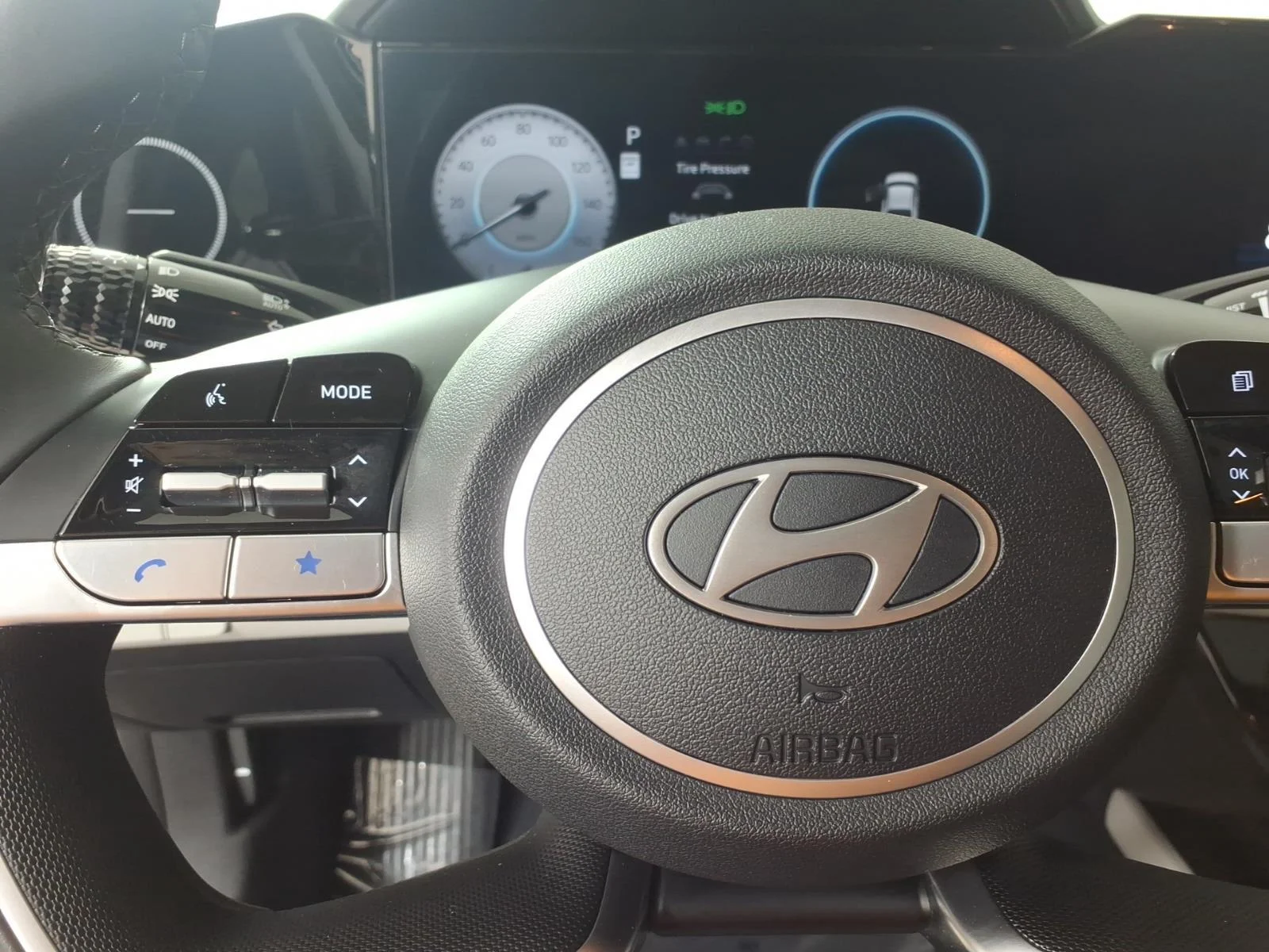 Used 2024 Ecotronic Gray Hyundai Limited image 31