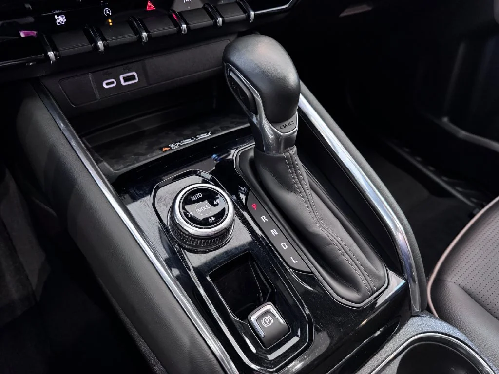 2025 GMC Canyon Denali - Photo 25