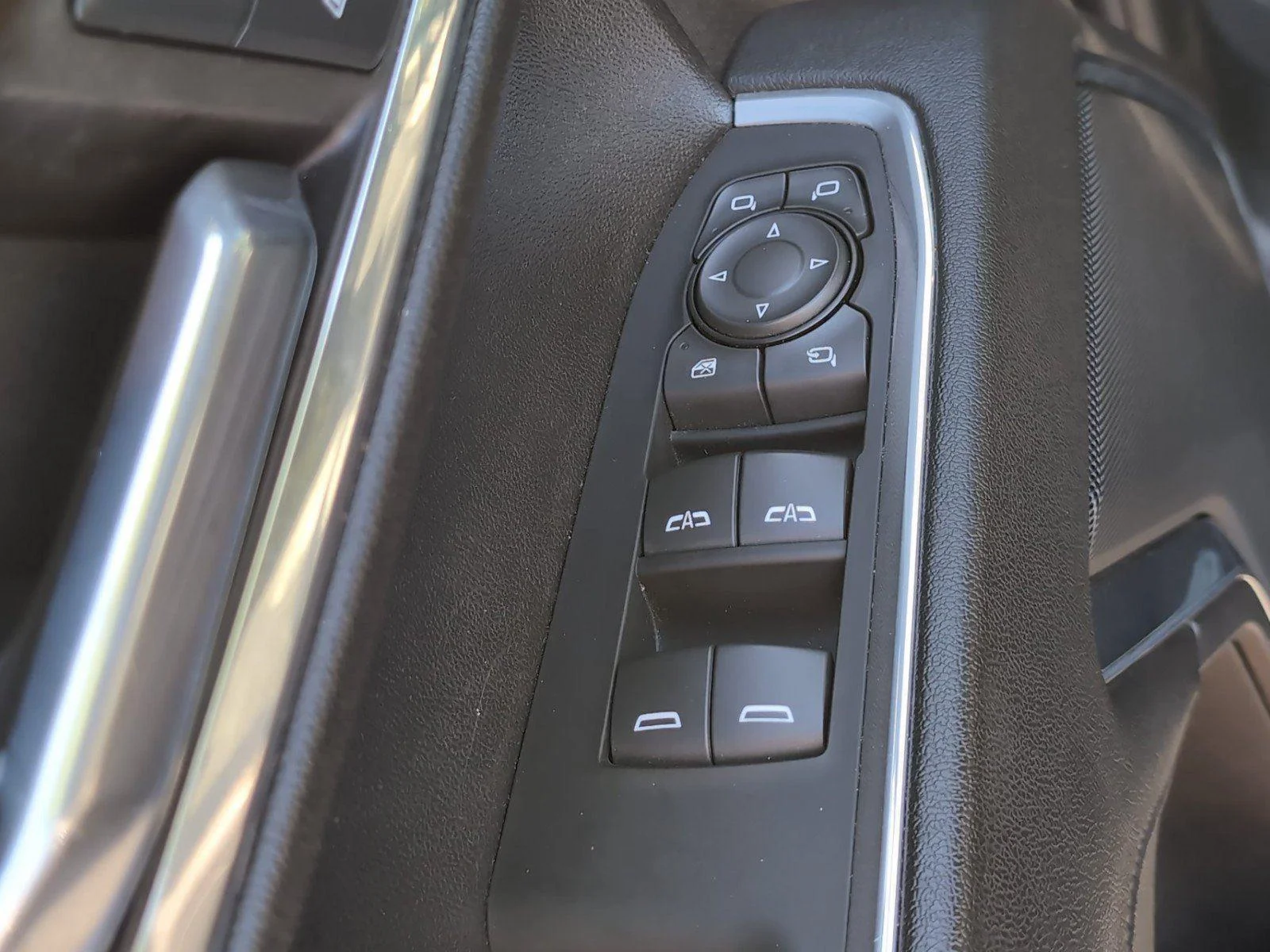 Used 2024 Onyx Black GMC SLT image 20