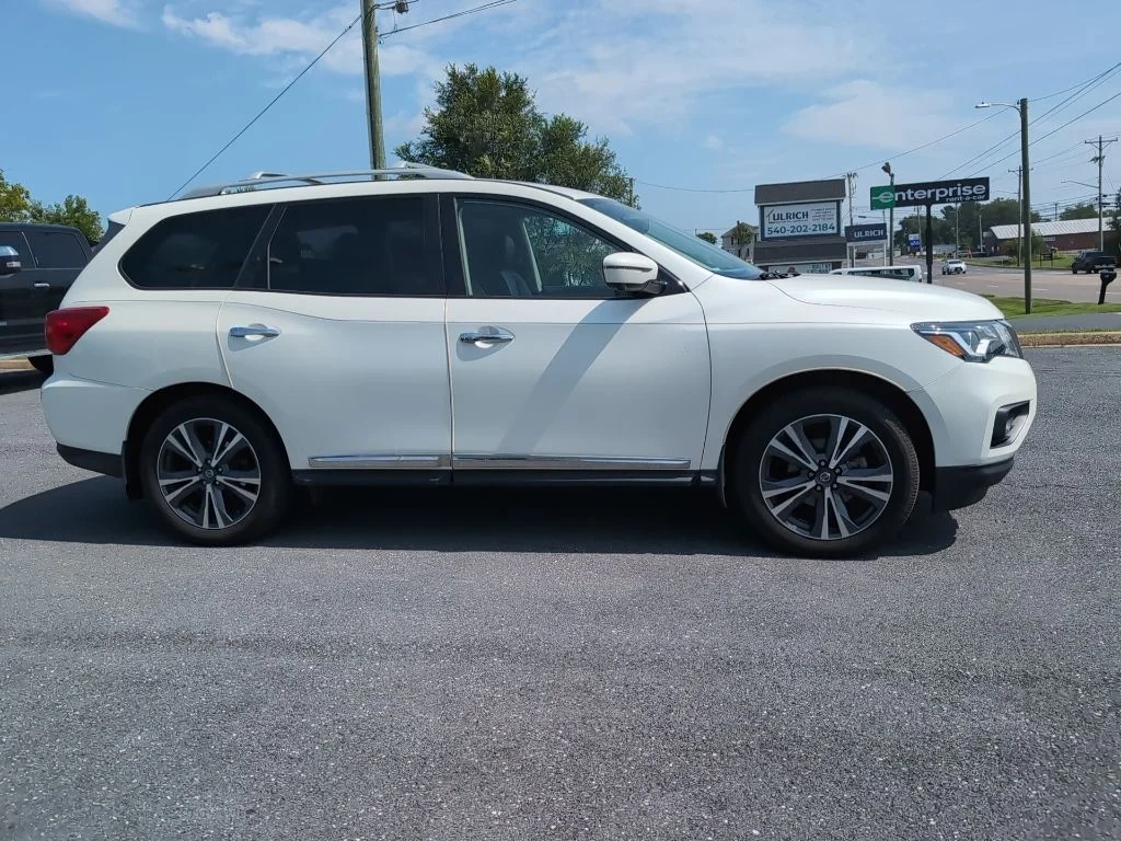 Certified Used 2020 White Nissan Platinum image 4