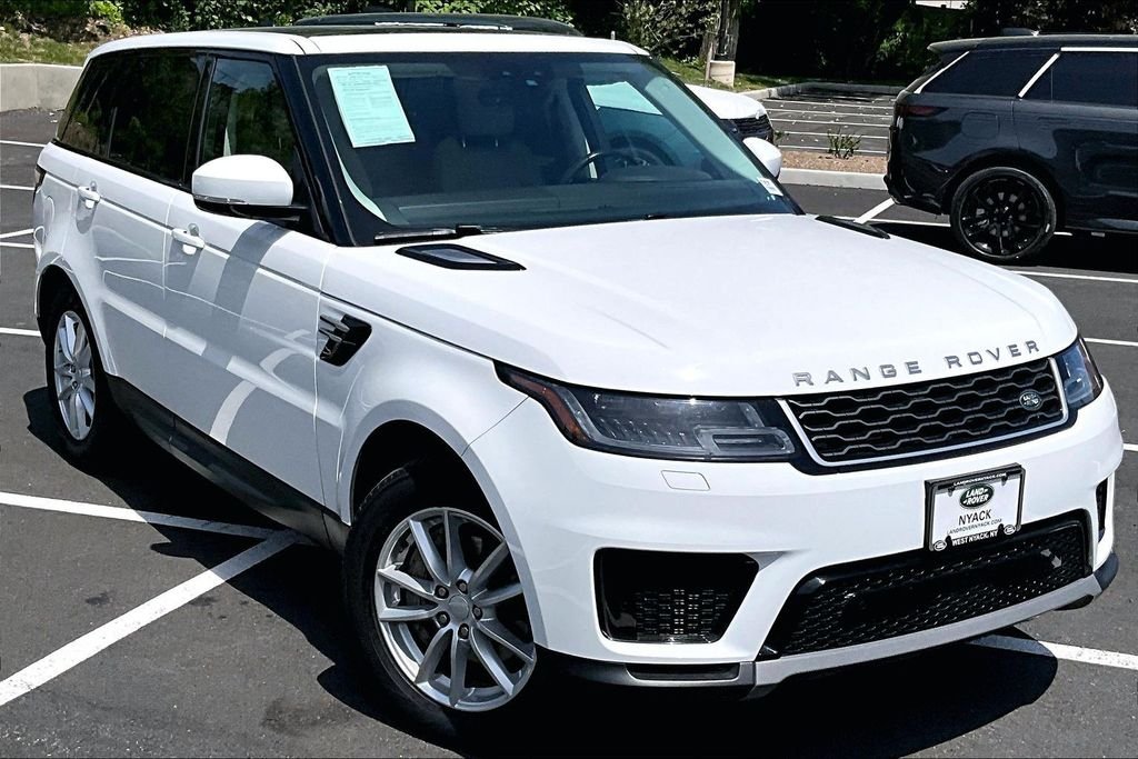 Certified Used 2022 Fuji White Land Rover SE image 11