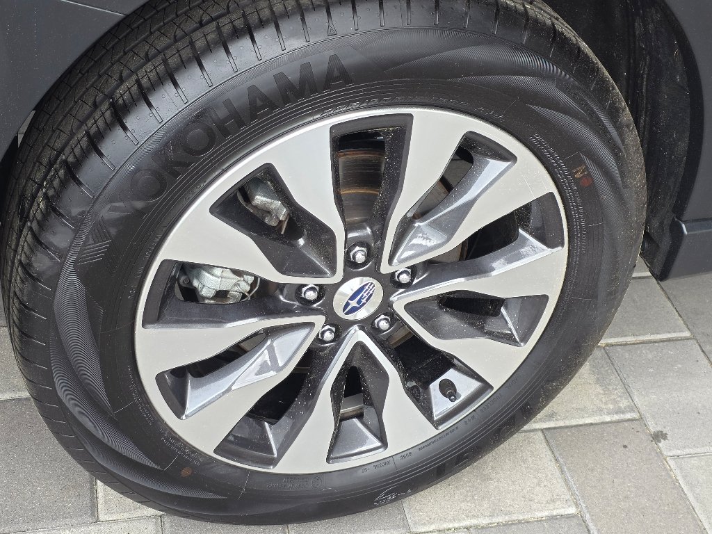 Used 2025 Magnetite Gray Metallic Subaru Limited image 29