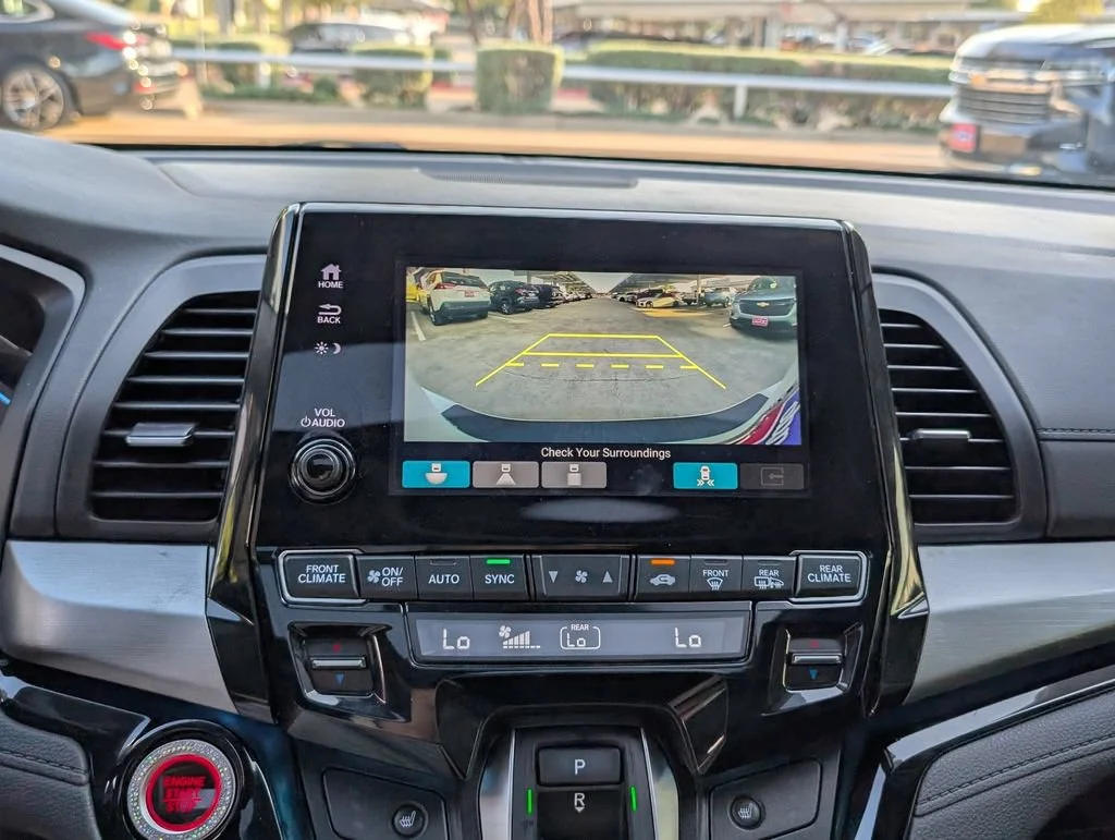 Used 2021  Honda Touring image 8
