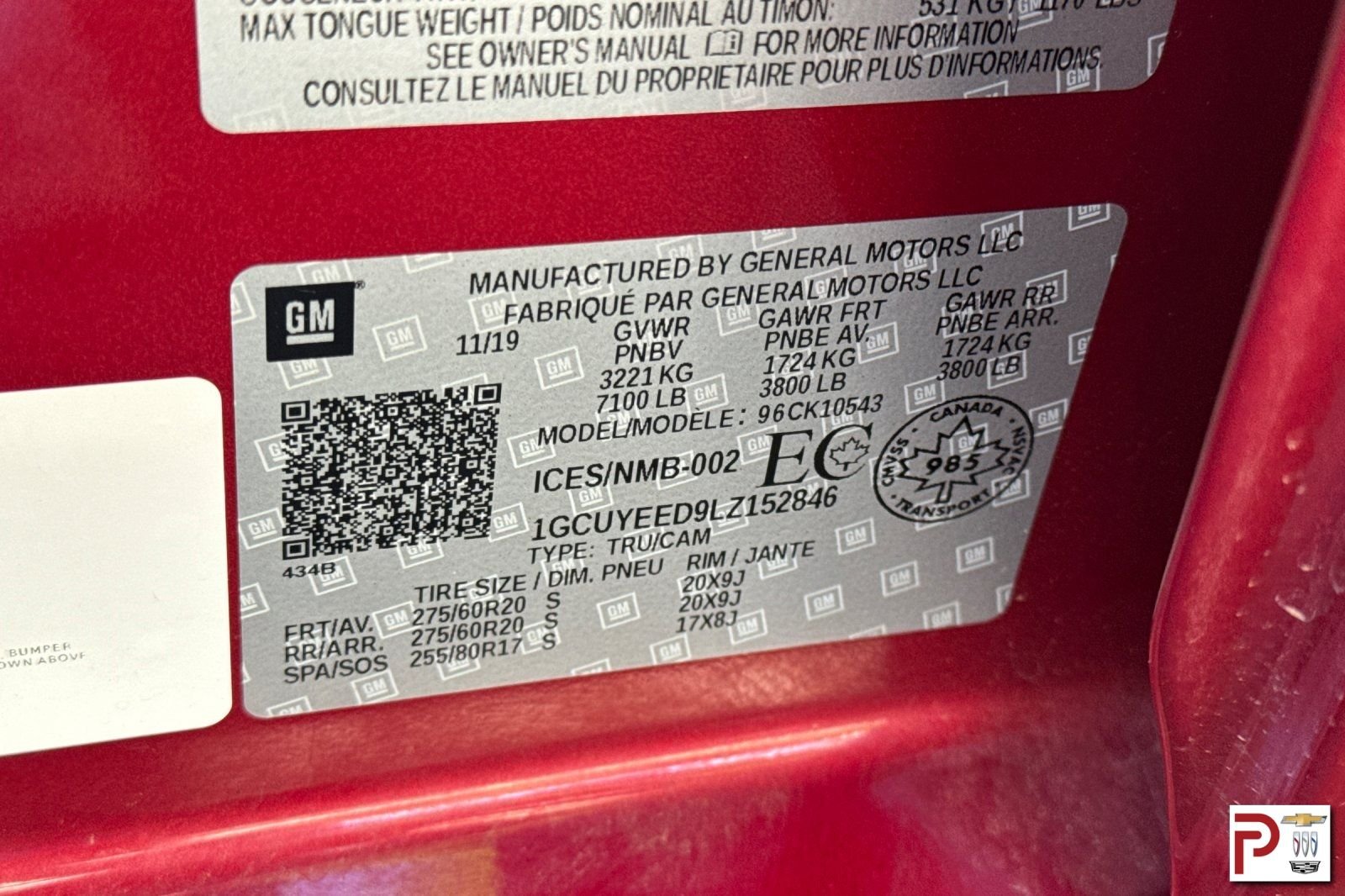 Used 2020 Red Chevrolet RST image 34
