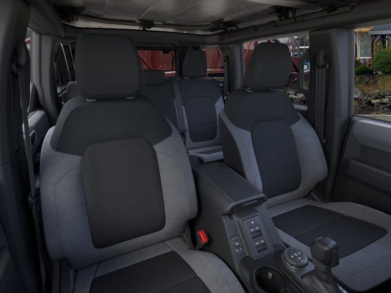 2025 Ford Bronco 4-Door Base - Photo 12