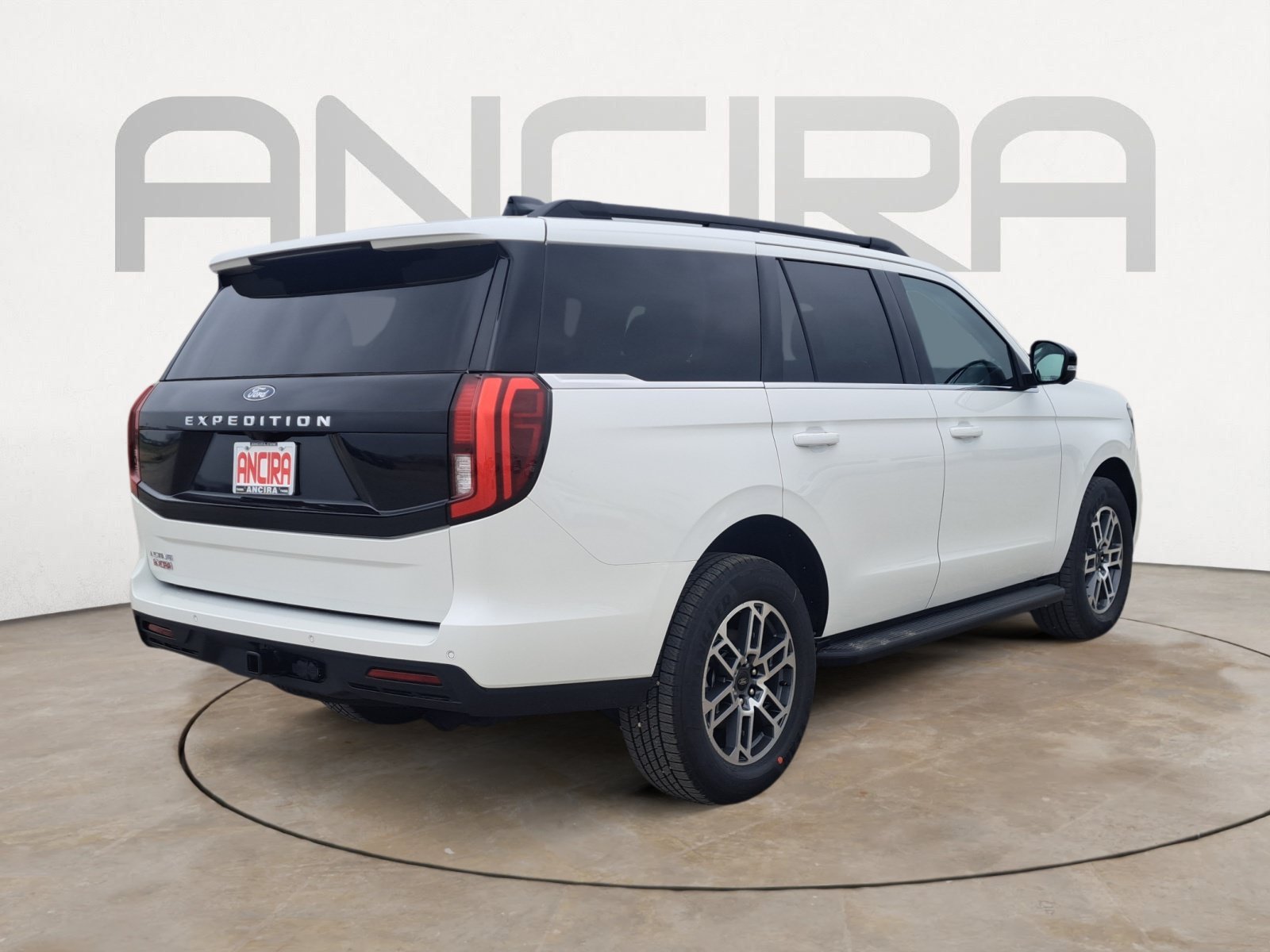 New 2026 Star White Metallic Tri-Coat Ford Active image 10