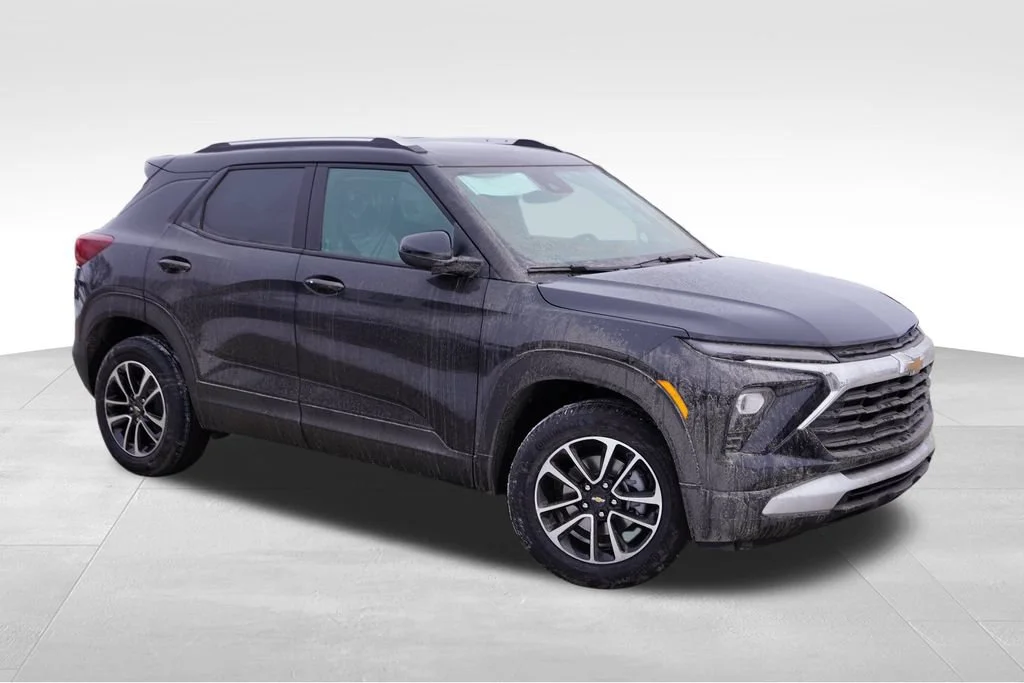 New 2026 Mosaic Black Metallic Chevrolet LT image 2