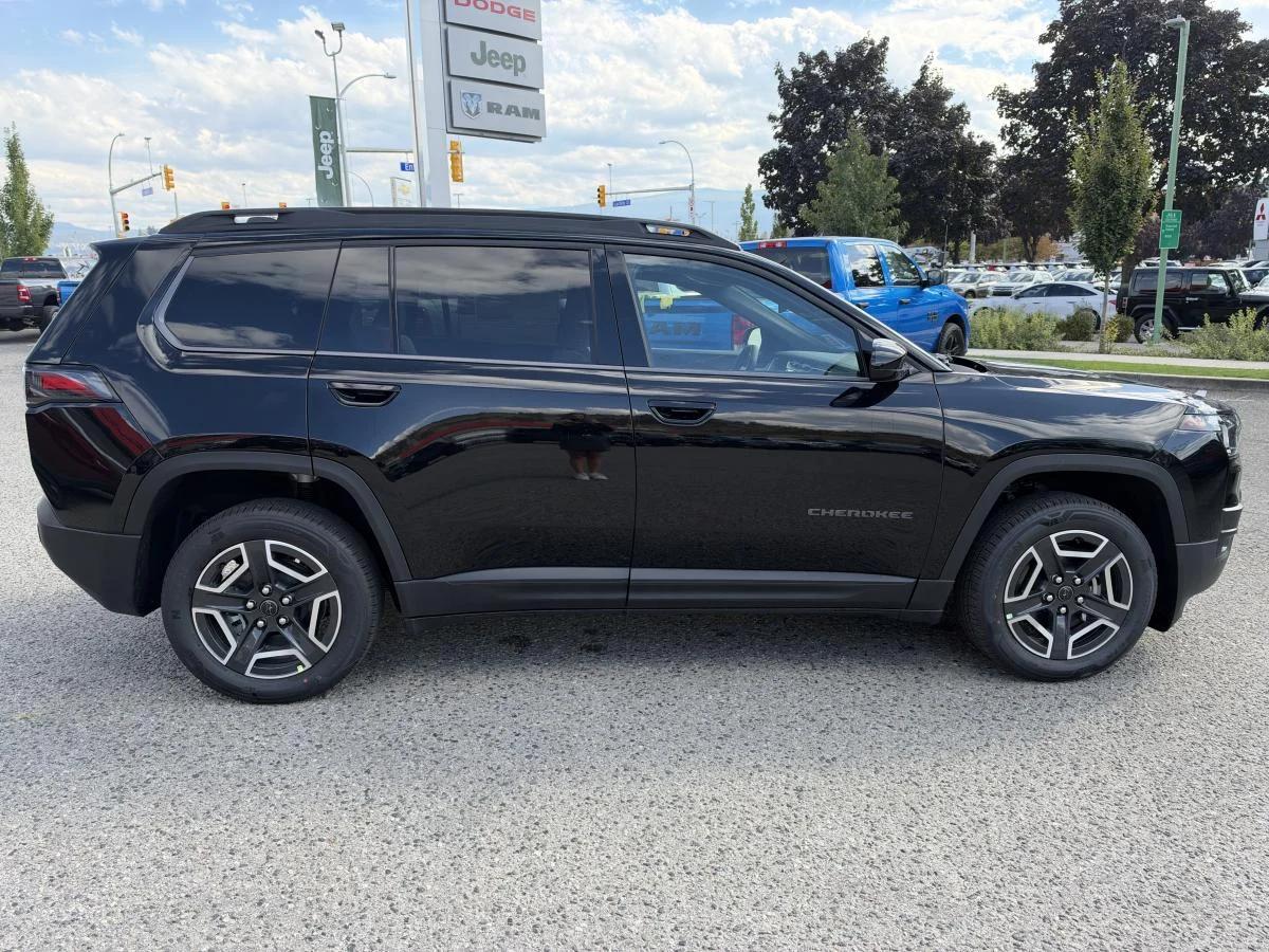 New 2026 Black Jeep Laredo image 9