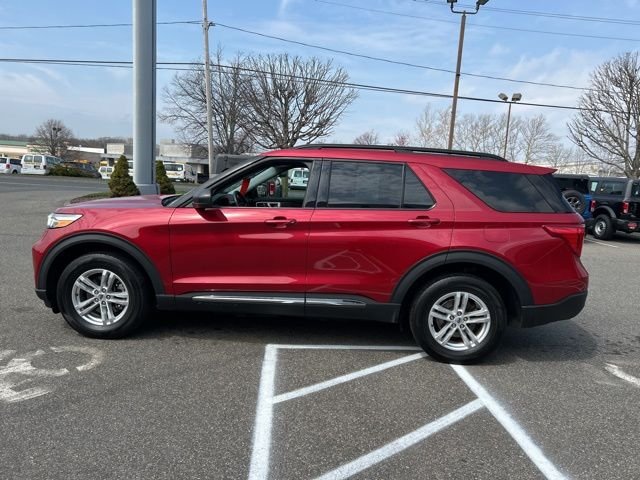 Used 2023 Red Ford XLT image 4
