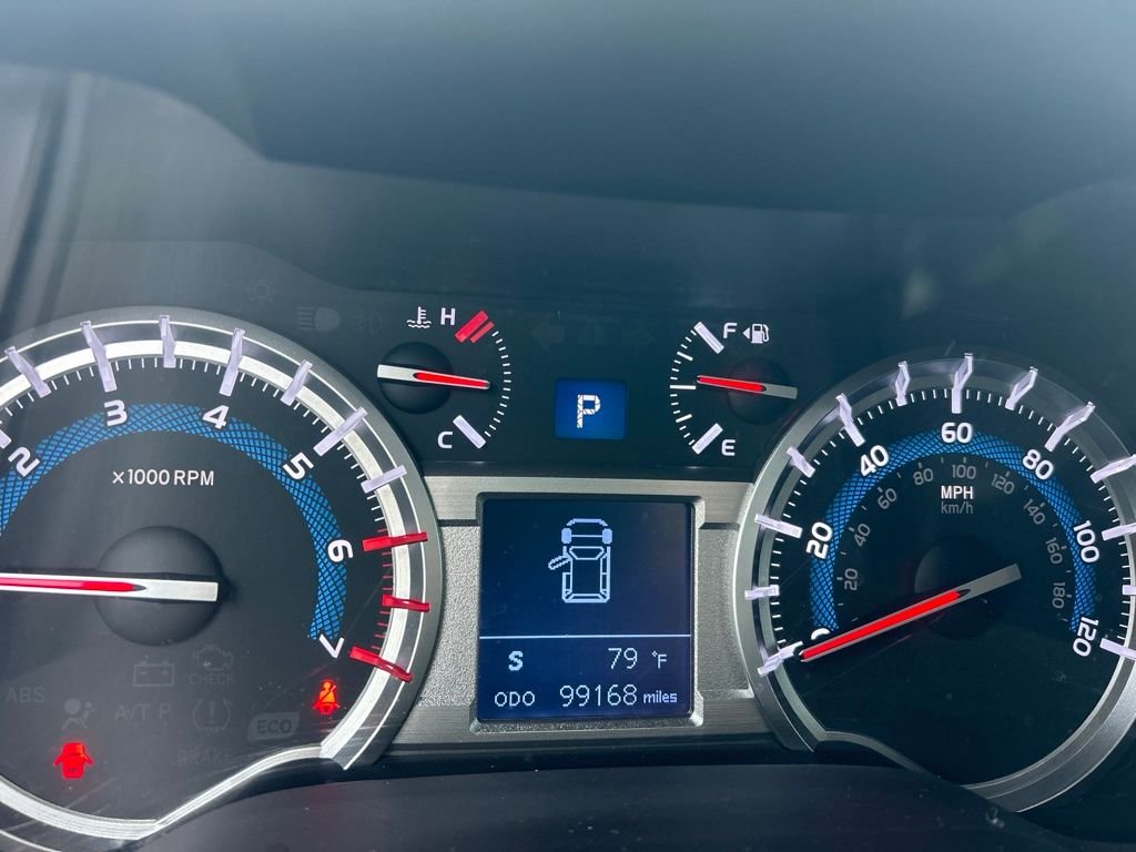 Used 2018 Magnetic Gray Metallic Toyota SR5 image 3