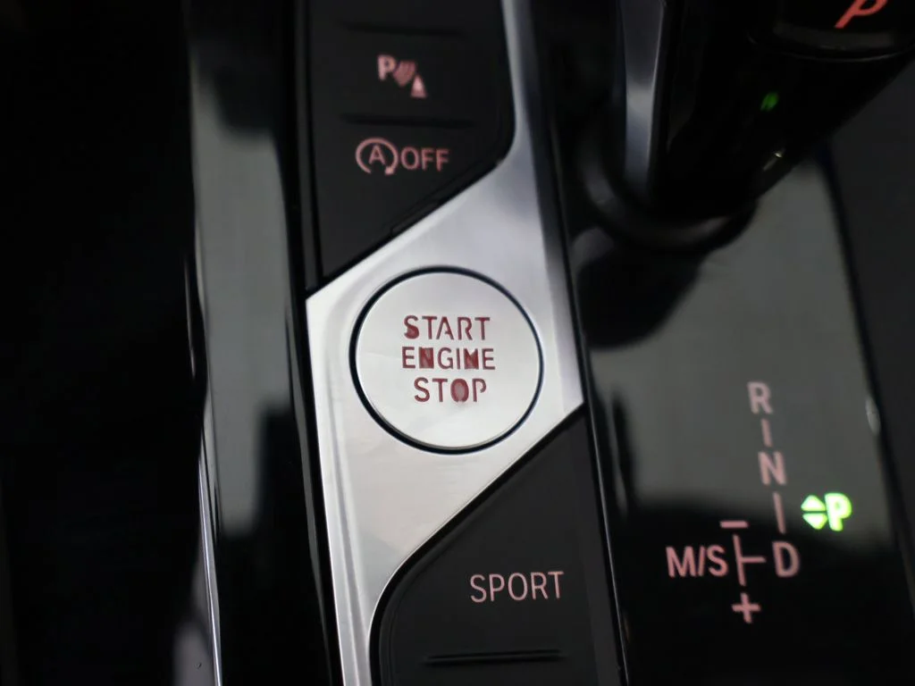 Used 2022 Carbon Black Metallic BMW xDrive30i image 44