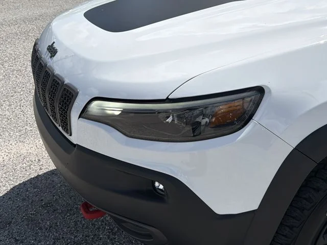 Used 2022 White Jeep Trailhawk image 8