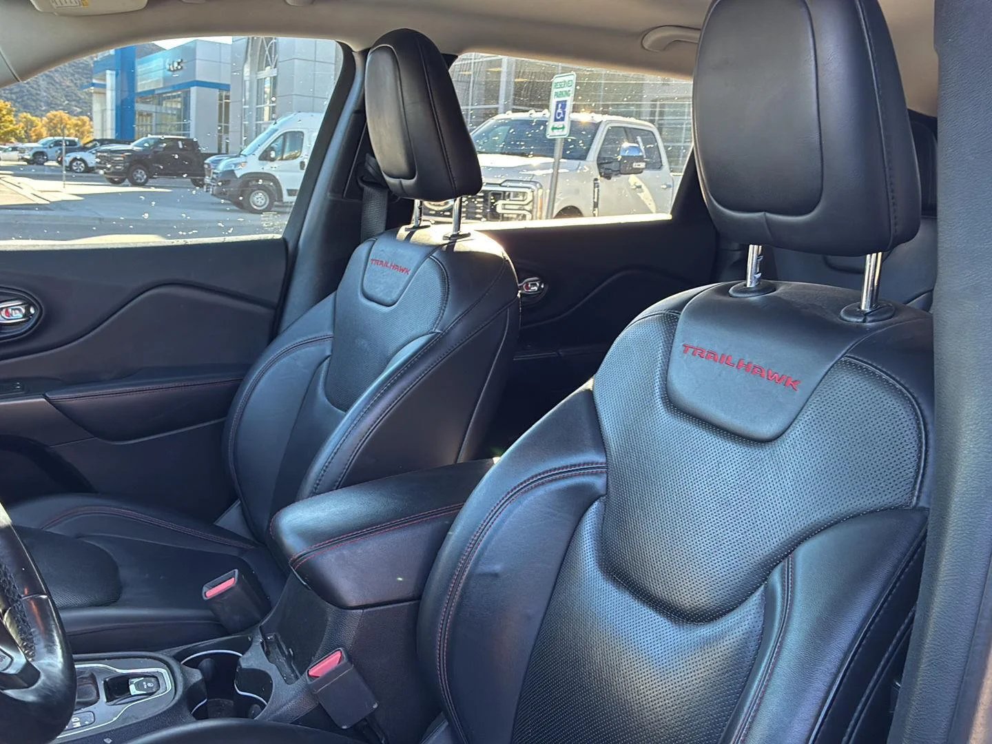 Used 2019 Bright White Clearcoat Jeep Trailhawk Elite image 5