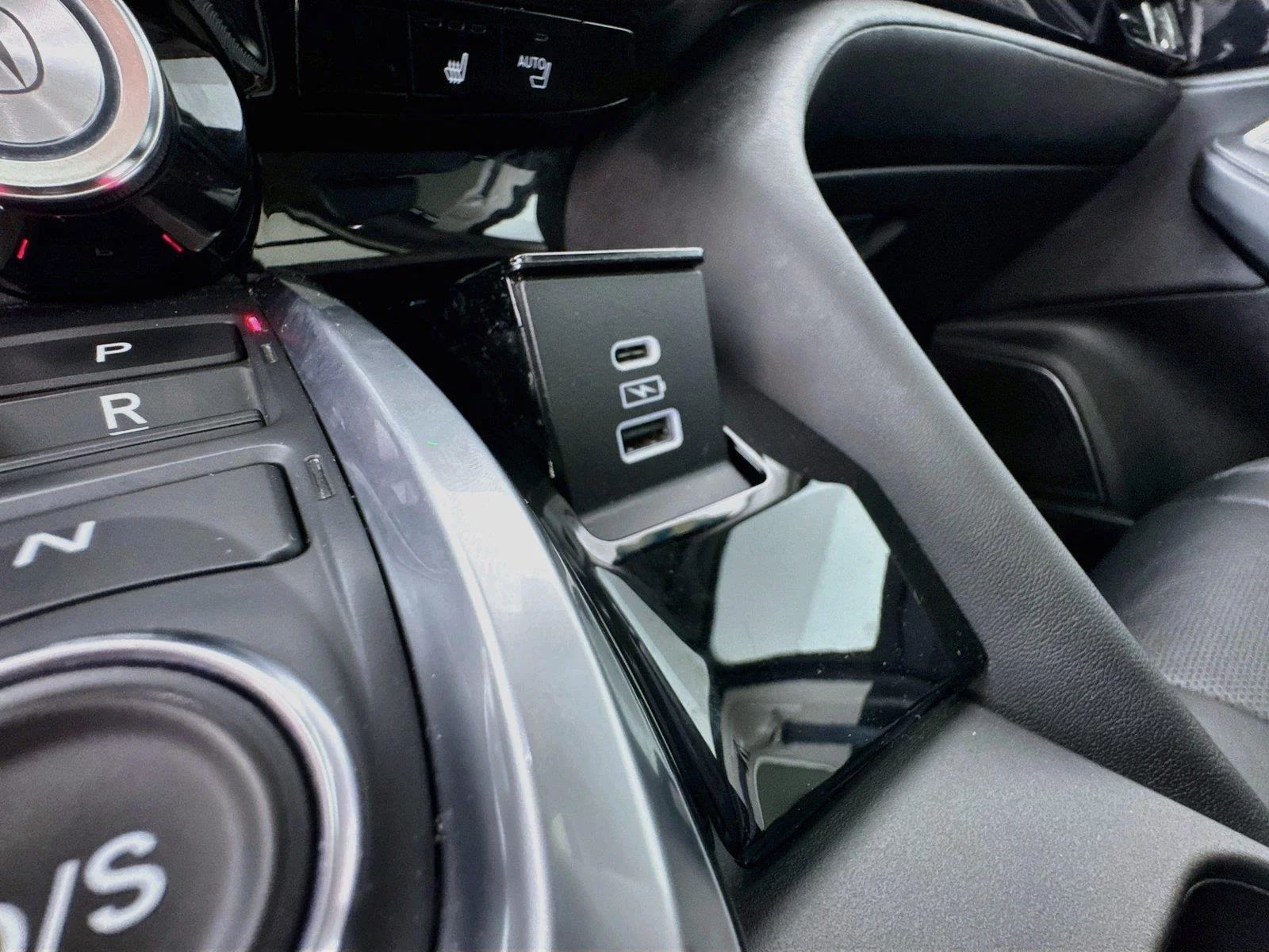 Used 2024 Lunar Silver Metallic Acura SH-AWD w/Tech image 36