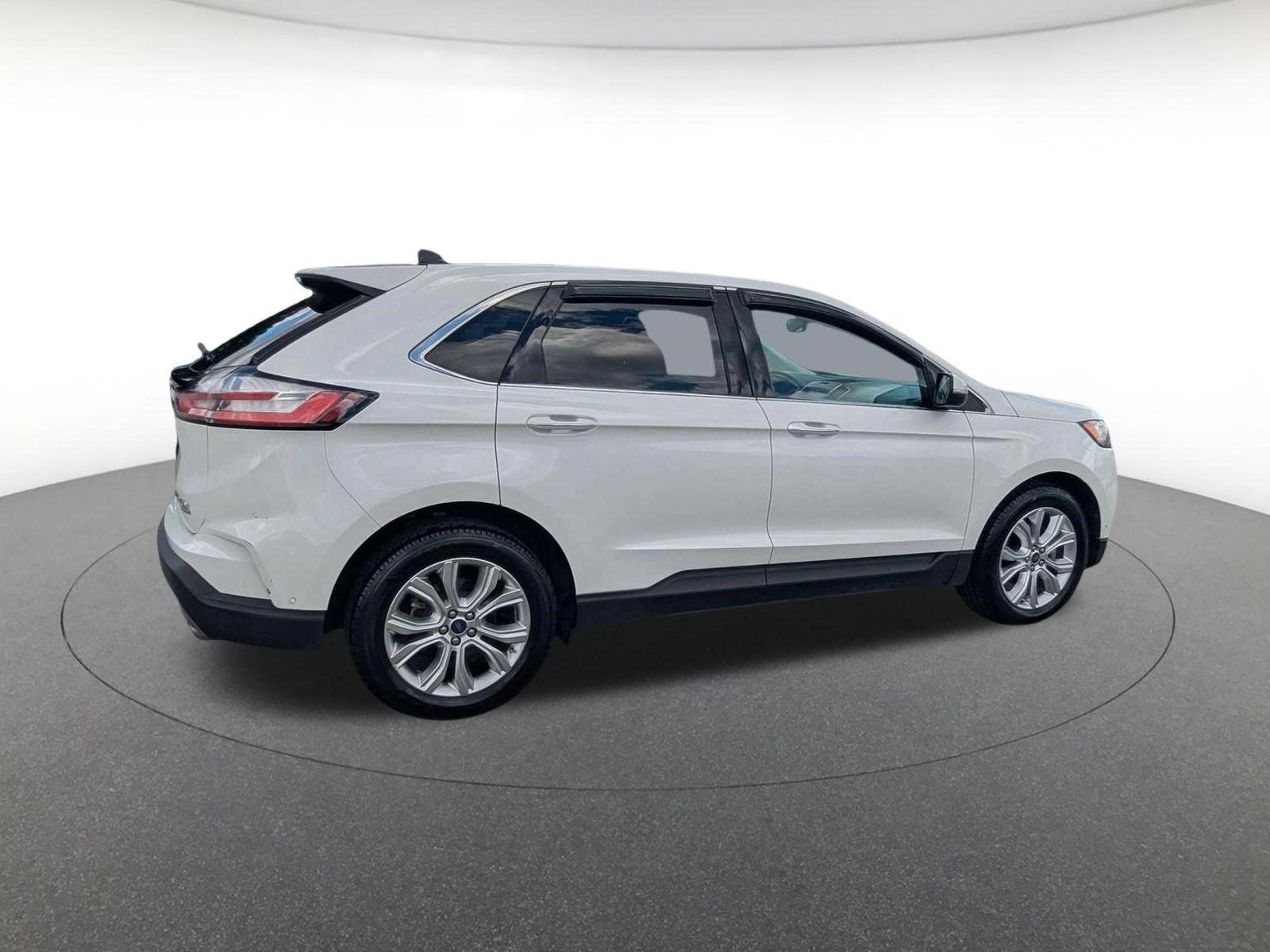 Used 2020 Star White Metallic Tri-Coat Ford Titanium image 3