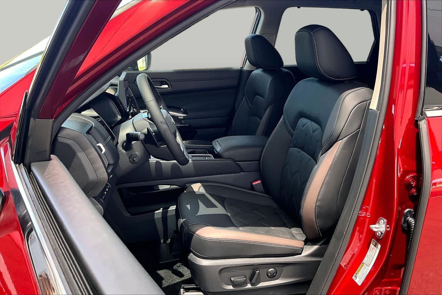New 2026 Scarlet Ember Tintcoat Nissan Platinum image 15