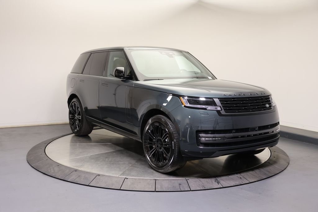 New 2026 Belgravia Green Land Rover SE image 7