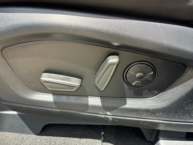 New 2026 White Ford Tremor image 19