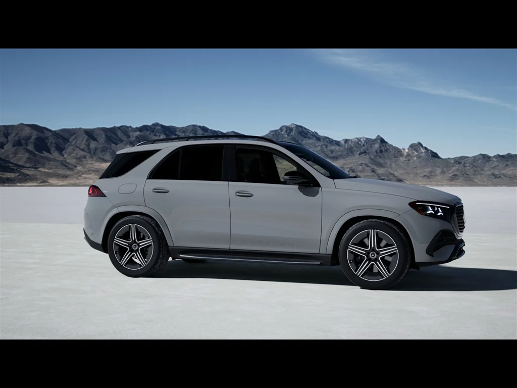 New 2027 MANUFAKTUR Alpine Grey Mercedes-Benz GLE 450 image 9