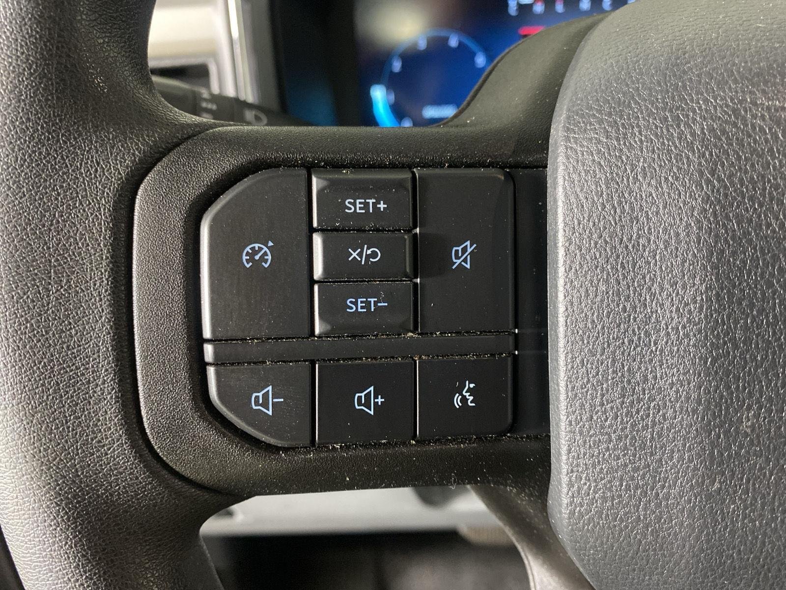 Used 2023 Black Metallic Ford XLT image 38