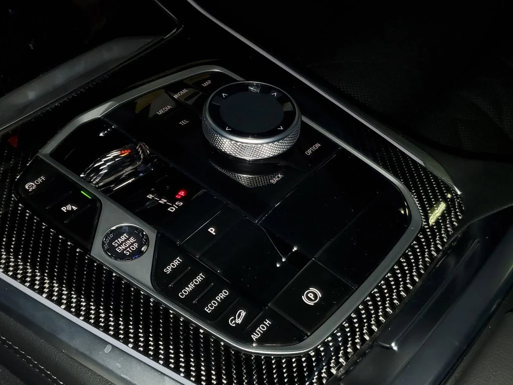 New 2026 Brooklyn Grey Metallic BMW M60i image 25