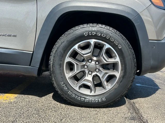 Used 2020 Beige Jeep Trailhawk image 16