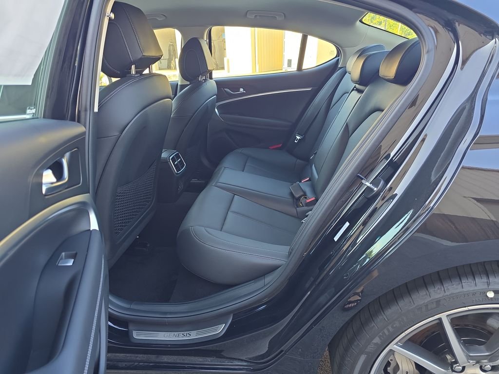 2026 GENESIS G70 Standard - Photo 14
