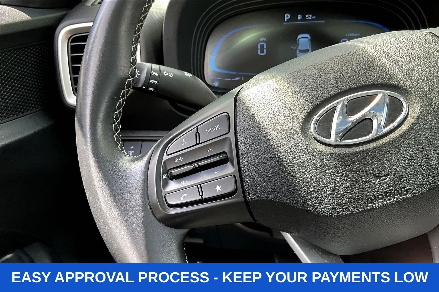 Used 2025 Silver Hyundai SEL image 15