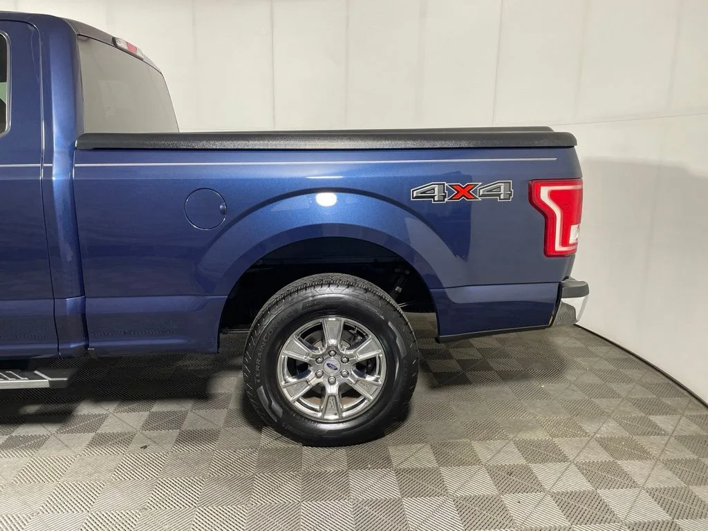 Used 2016 Blue Ford XLT image 5