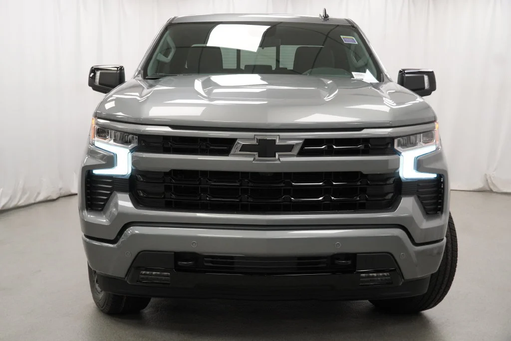 New 2026 Sterling Gray Metallic Chevrolet RST image 34