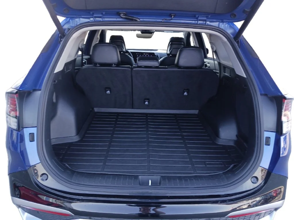 Used 2023 Blue Kia SX image 13