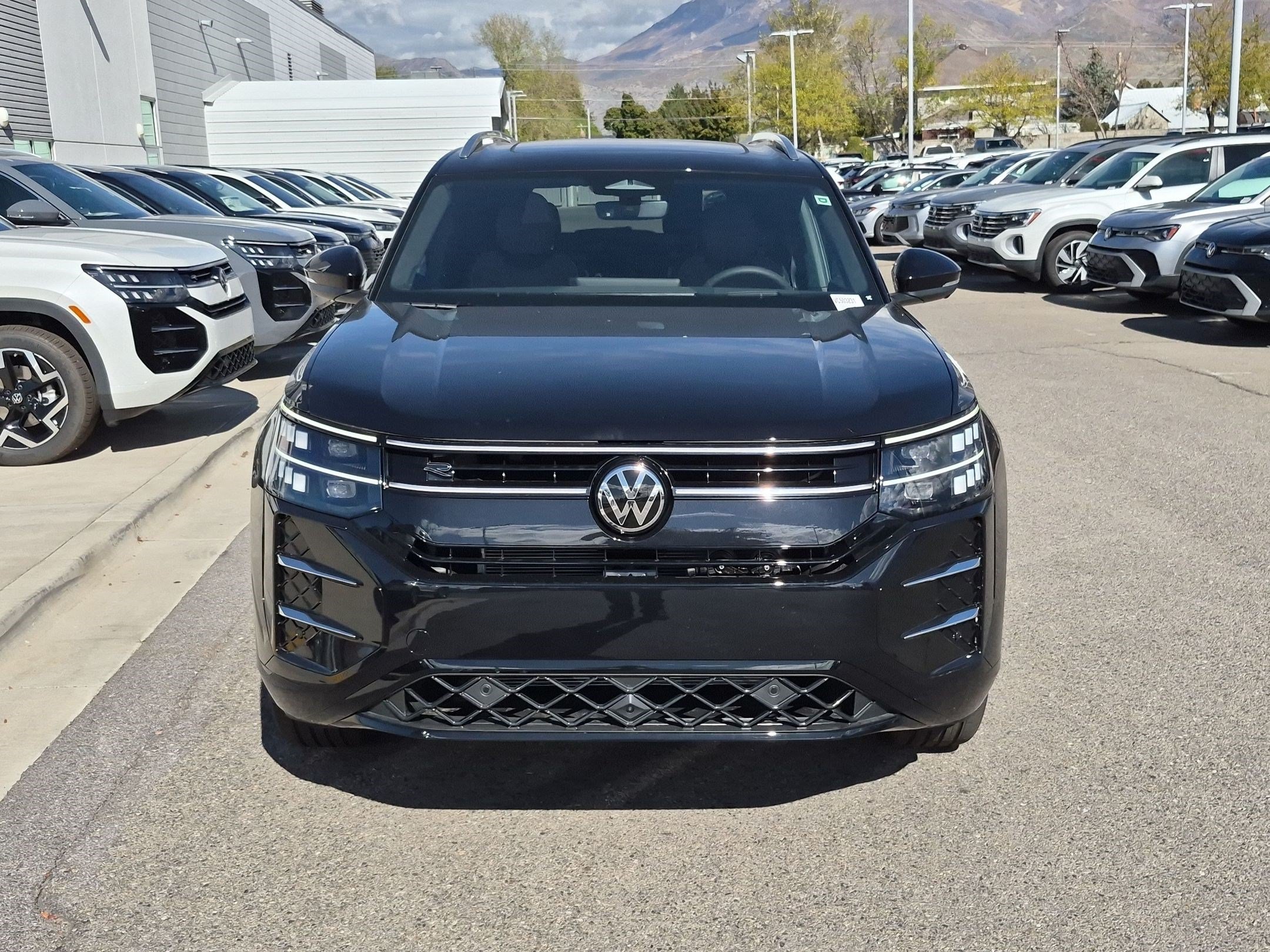 New 2027 Deep Black Pearl Volkswagen SEL Premium R-Line image 9