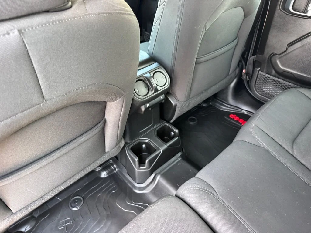 Used 2023 Black Jeep Sport S image 16