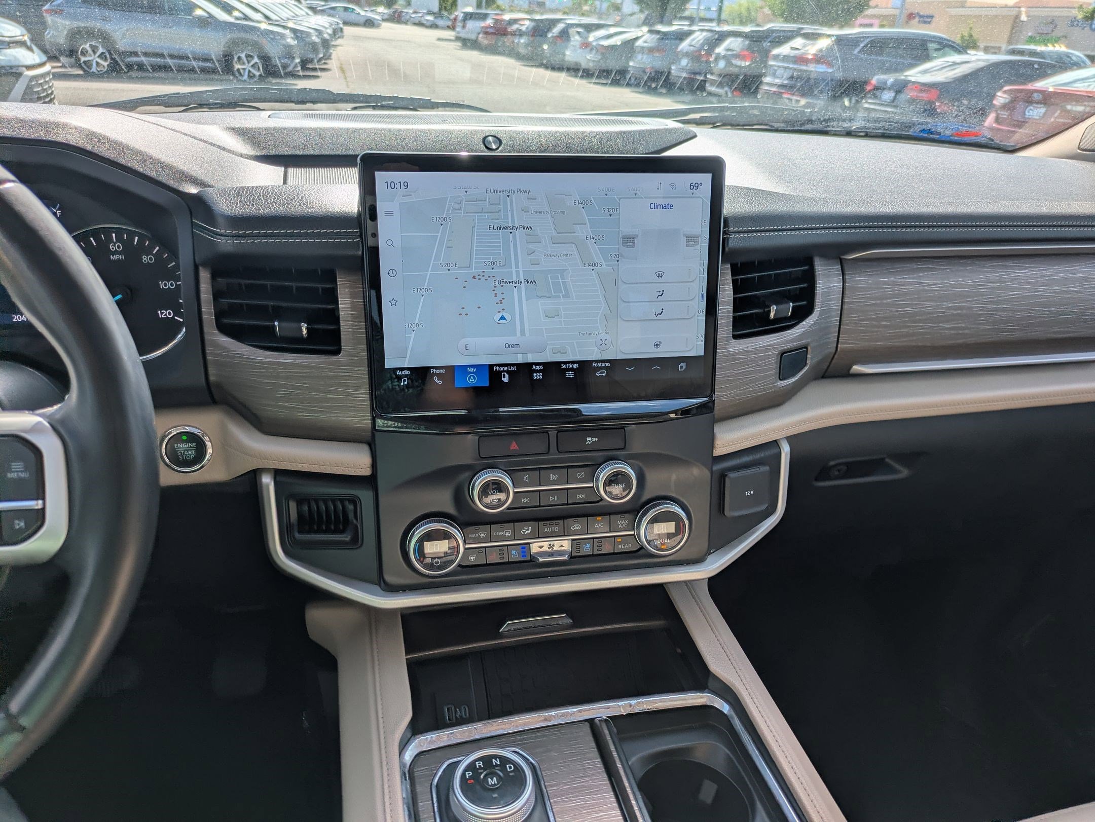 Used 2023 Silver Metallic Ford Limited image 27