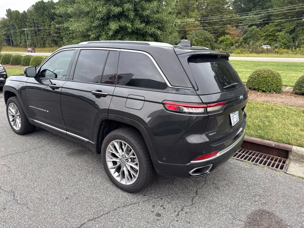 Used 2023 Brown Jeep Summit 4xe image 5