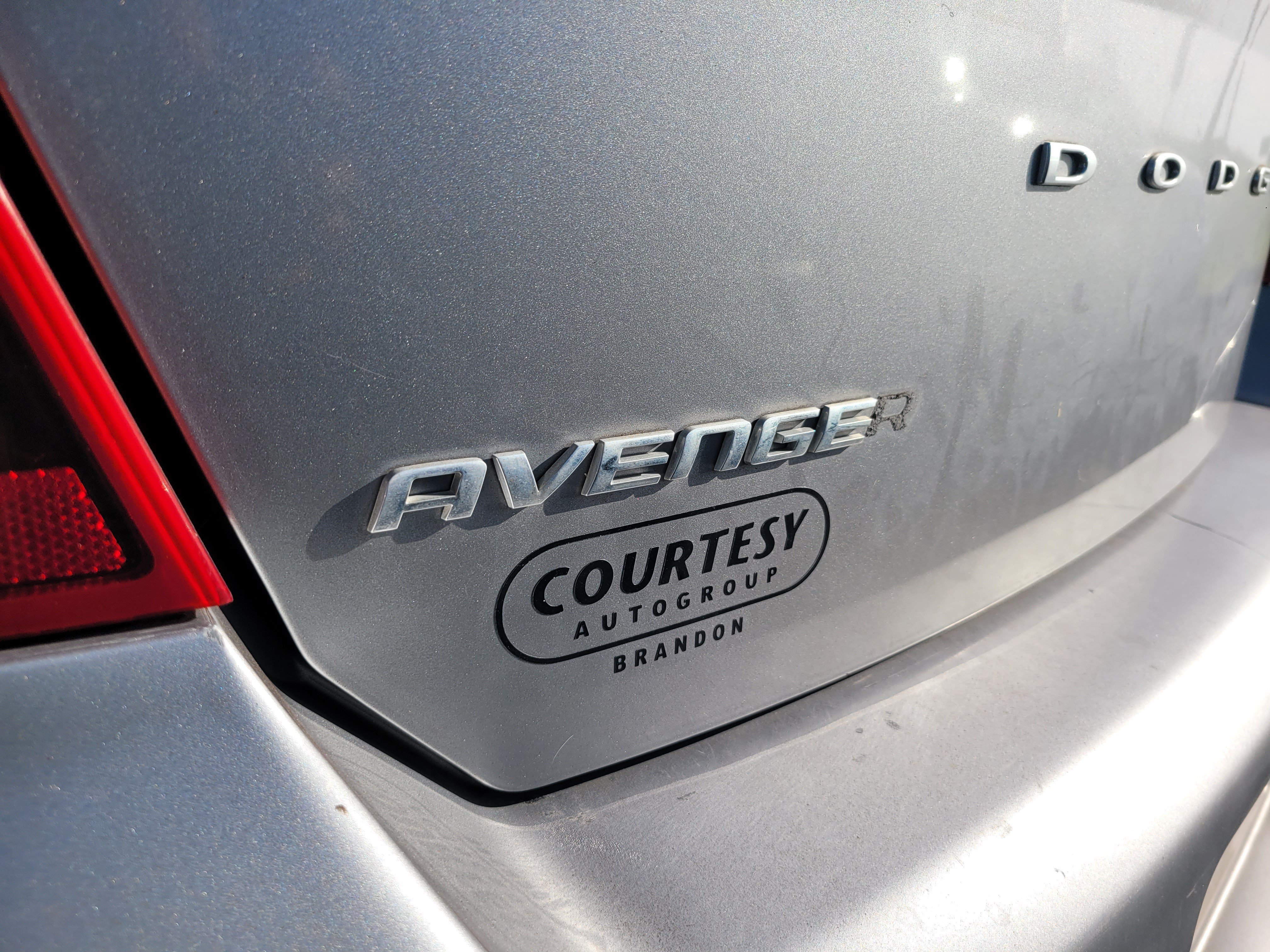 Used 2014 Billet Silver Metallic Clearcoat Dodge SXT image 7