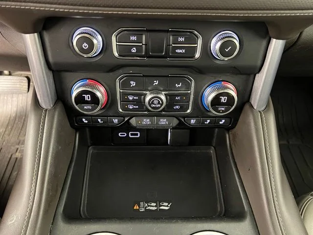 Used 2021 Gray GMC SLT image 29