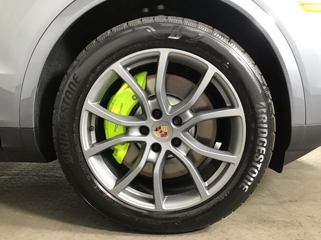 New 2026 Vanadium Grey Metallic Porsche  image 14