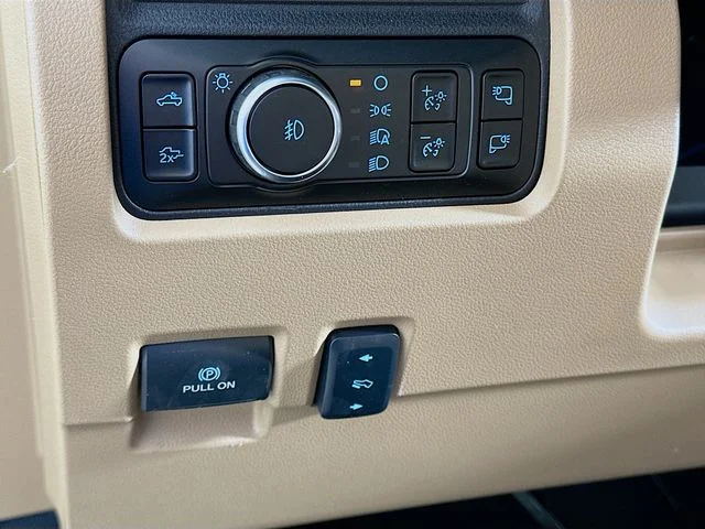 New 2026 White Ford Lariat image 21