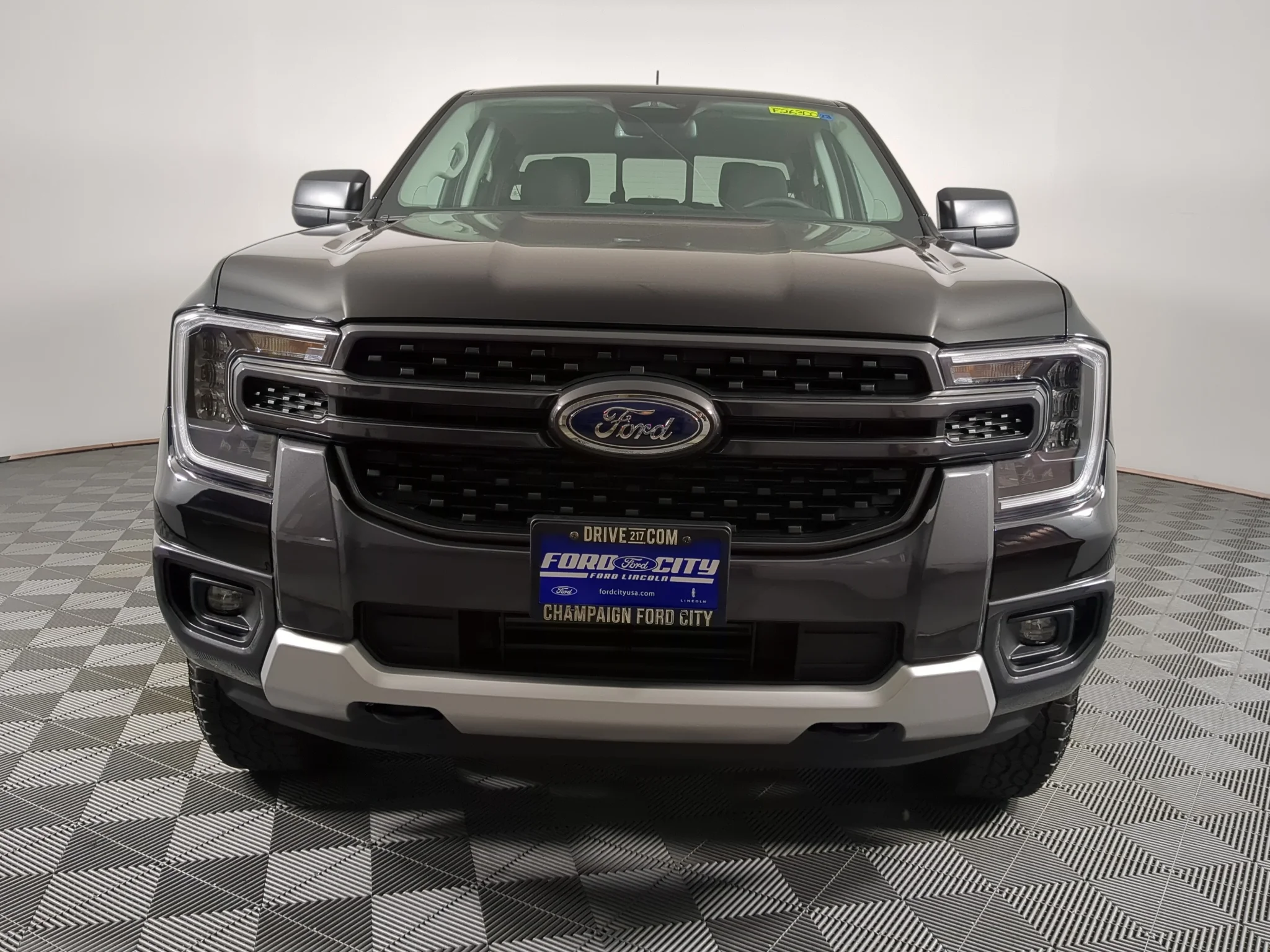 New 2026 Shadow Black Ford XLT image 3