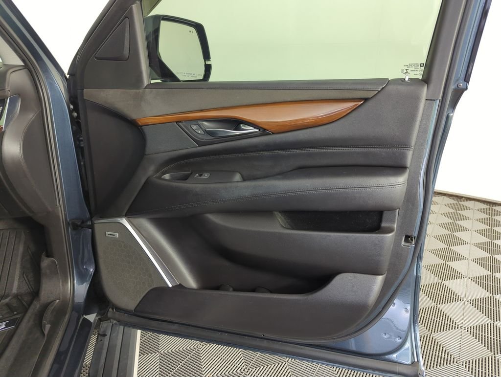 Used 2020 Gray Cadillac Premium image 37