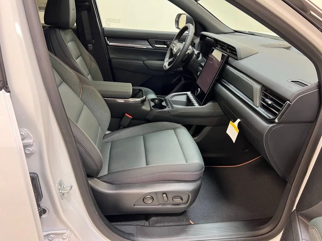 2026 GMC Terrain AT4 - Photo 30