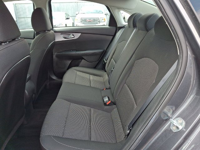 Certified Used 2022 Gravity Gray Kia LXS image 10