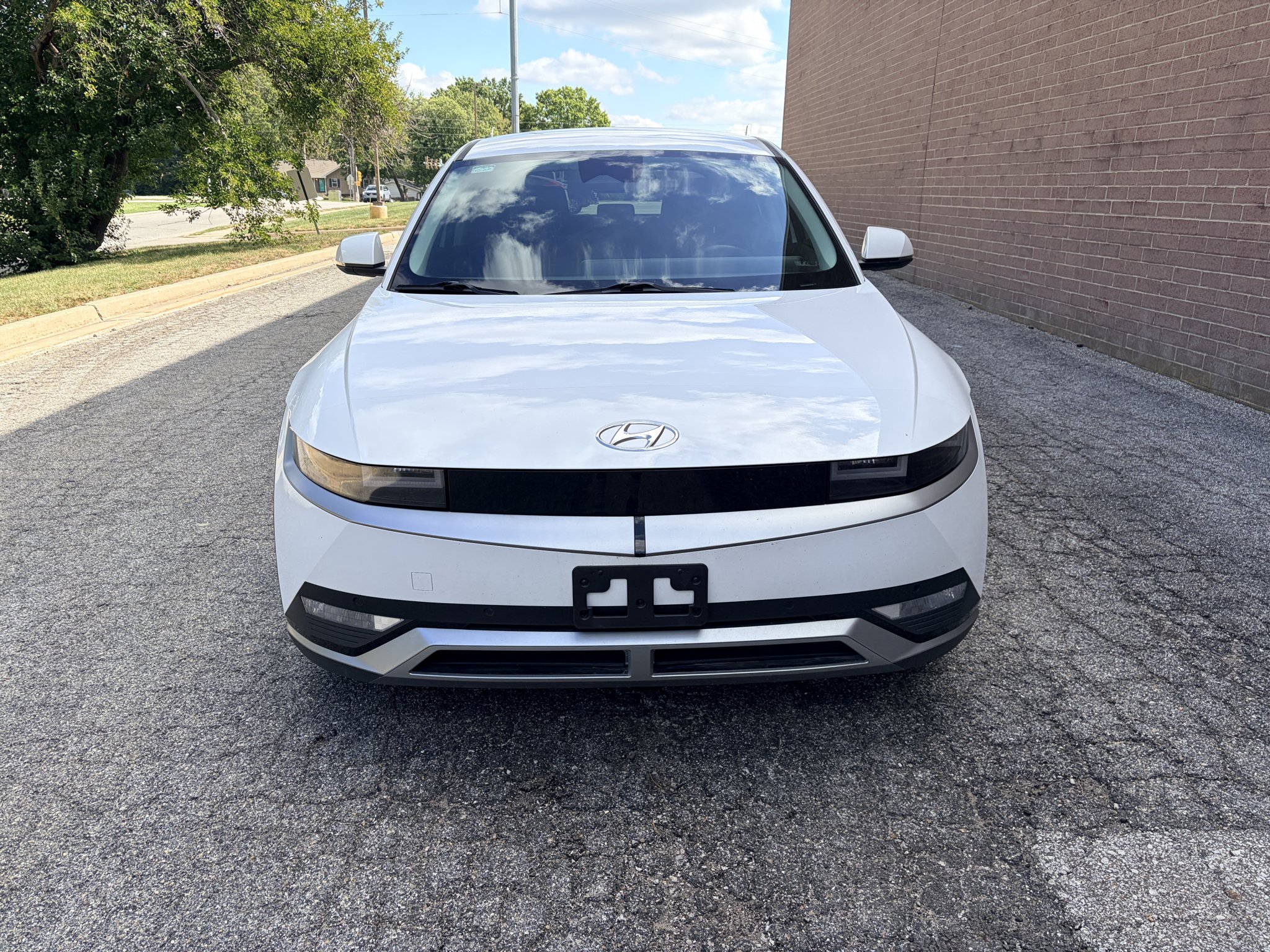 Used 2023 Atlas White Hyundai SEL image 8