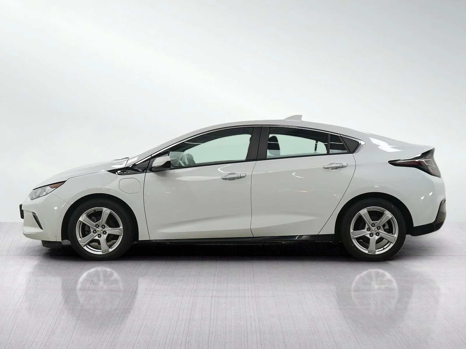 Used 2017 Chevrolet Volt LT with VIN 1G1RA6S57HU179389 for sale in Burnsville, Minnesota