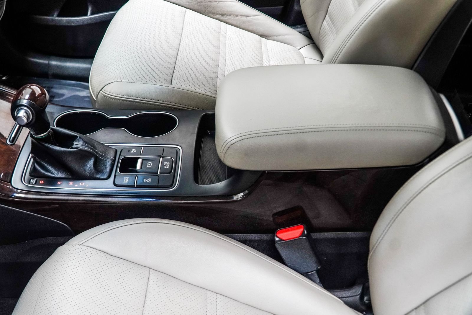 Used 2018 Purple Kia EX image 19