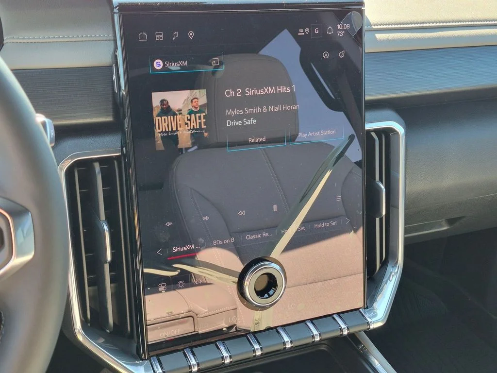 2027 GMC Acadia Elevation - Photo 13